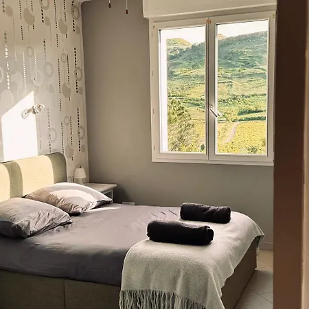 Monze וילה קרקסון