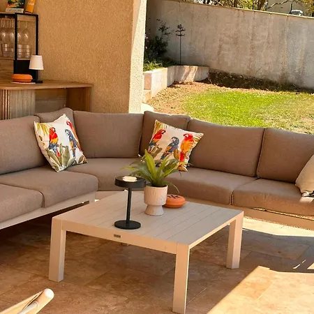 Monze Villa Carcassonne